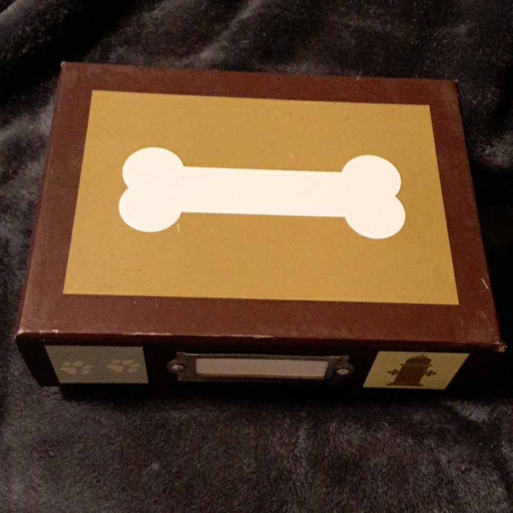 Thompson Photo Box